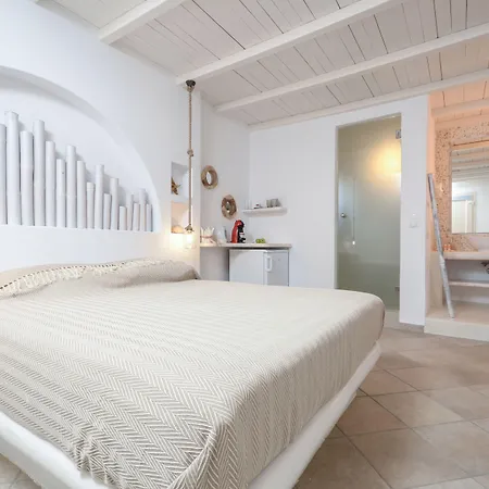 Blue Sky Summer מלון