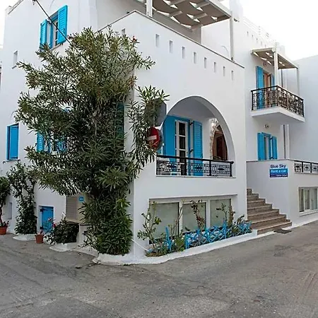 Blue Sky Summer Hotell 2*