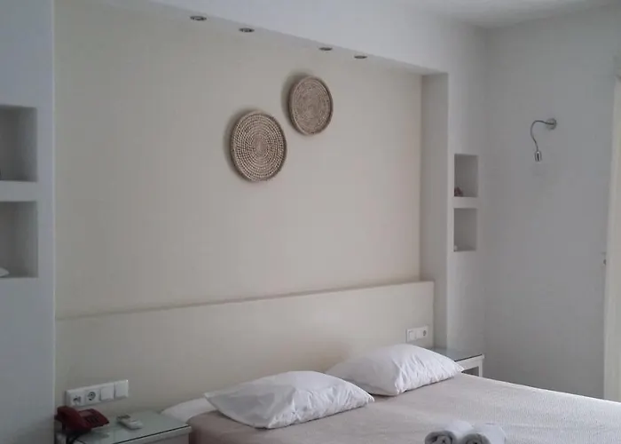 Blue Sky Summer מלון Naxos City