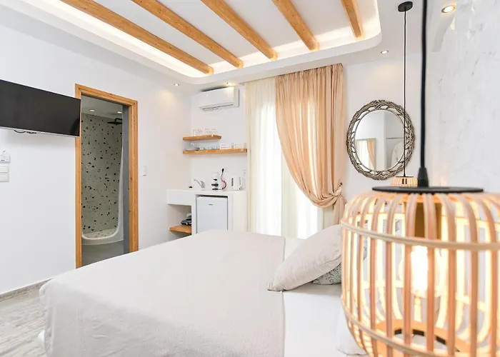 Blue Sky Summer Hotel Naxos City