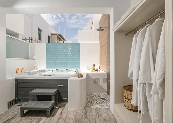 Hotel Blue Sky Summer Naxos City