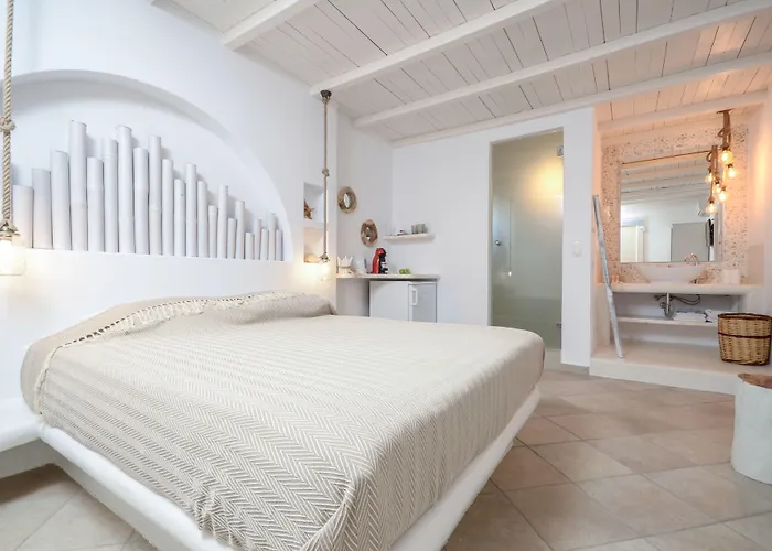 Blue Sky Summer מלון