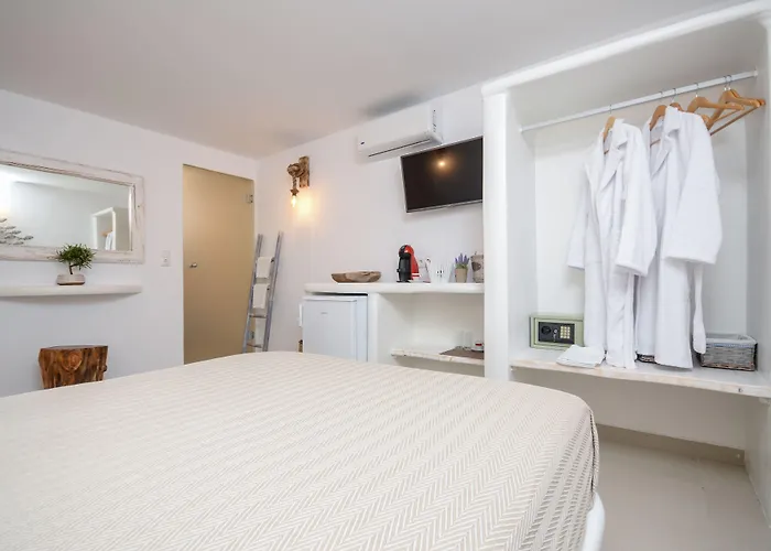 Hotel Blue Sky Summer