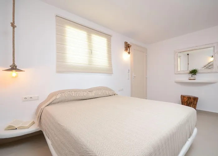 Blue Sky Summer Hotel Naxos City