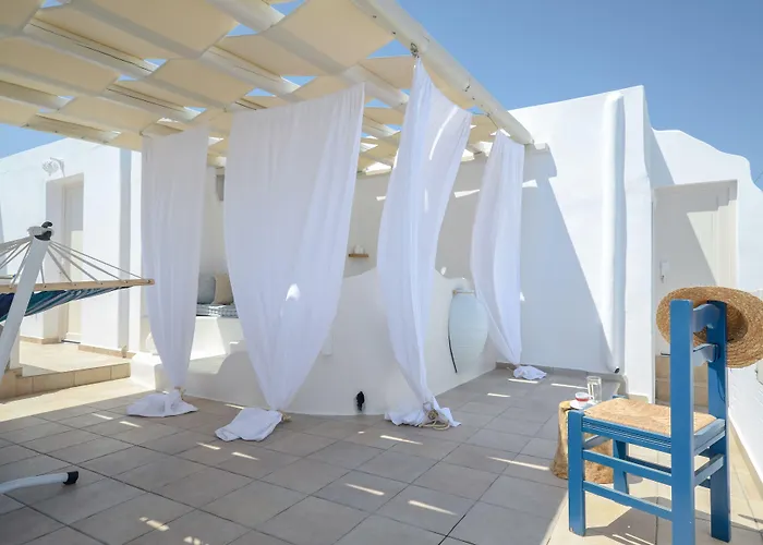 Blue Sky Summer Hotel Naxos City